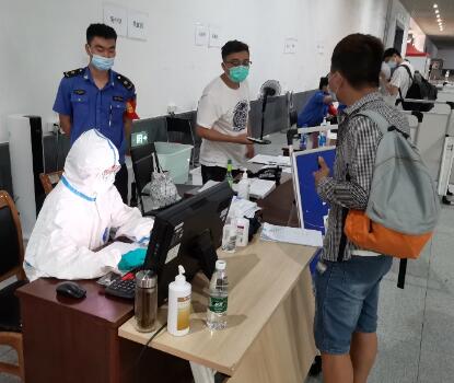 苏州党员女律师冲锋抗疫一线