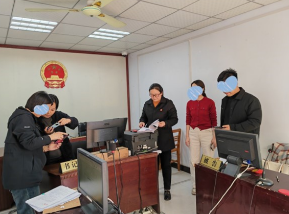 货款拖欠十年终追责，缺席审理藏风险—