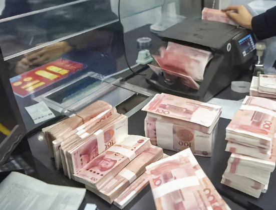 离婚协议补偿金久拖不付，利息主张能否