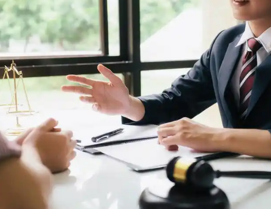 苏州找律师：选优秀律师，还是选优秀律