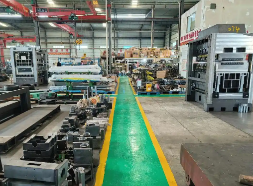 加工款拖欠难追回？苏州律师案件解说：亲属共同经营，责任如何划分